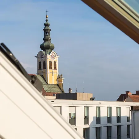 Modern * Štýrský Hradec